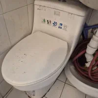 توالت فرنگی تمیز