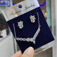 گردنبند و نیم ست زنانه(ایران‌ست)|بدلیجات|اصفهان, شیخ اشراق|دیوار