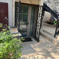 آپارتمان ویلایی ۳۰۰ متر ۵ اتاق