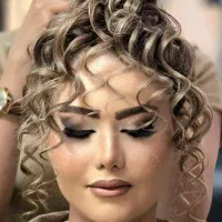 خدمات میکاپ و زلف و رنگ و لایت|خدمات آرایشگری و زیبایی|شیراز, تل حسین‌آباد|دیوار