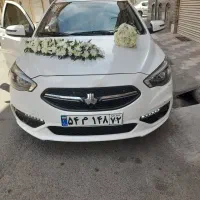 ماشین عروس ودسته گل عروس