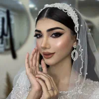 خدمات میکاپ وشنیون|خدمات آرایشگری و زیبایی|رشت, گلسار|دیوار
