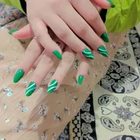آموزش کاشت ناخن به صورت روسی فقط 3میلیون