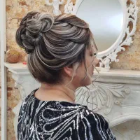 میکاپ و شینیون حرفه ای در محدوده سعدی شمالی