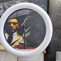 رینگ لایت ۱۰ اینچ کاملا نو  تغییر نور ۳ رنگ‌