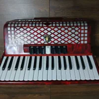 آکاردئون برند گلدن کاپ در حد نو قیمت (مقطوع)