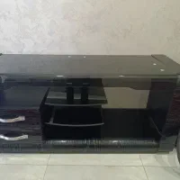 میز تلویزیون شیشه ای