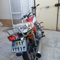 نیکتاز 200  عروسک|موتورسیکلت|قائن, |دیوار