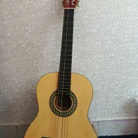 گیتار سالم درحد نو