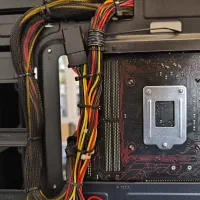 کیس گیم و رندر فوق اقصادی با قابلیت ارتقاء بی نظیر|رایانه رومیزی|تهران, فلسطین (میدان انقلاب)|دیوار