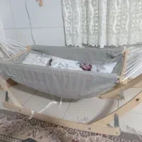 گهواره چوبی در حد نو