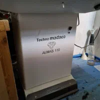 اتو بخار و میزمکش صنعتی و میزبرش ونیمکت کلیه لوازم