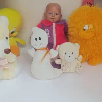 تعدادی عروسک چناران|اسباب‌بازی بچه|چناران, |دیوار