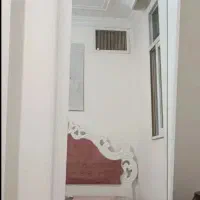 اینه ایستاده
