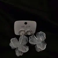 گوشواره بهاری