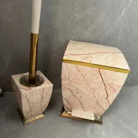 سطل و‌فرچه