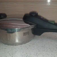 سرخ کن و زود پز|ظروف پخت‌وپز|رشت, دروازه لاکان|دیوار