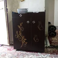 جاکفشی زیرتلوزیون