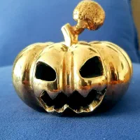 کدو حلوایی برنزی در دو شکل ساده و هالوینی