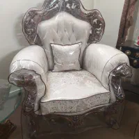 یک سرویس مبل سلطنتی قهوه ای خیلی خوشرنگ|مبلمان خانگی و میز عسلی|ری, فیروزآبادی|دیوار