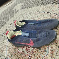 کتونی|کیف، کفش، کمربند|قلعه نو, |دیوار