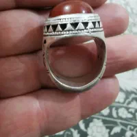 انگشتراصل فرهاد،انگشترشناس میداند