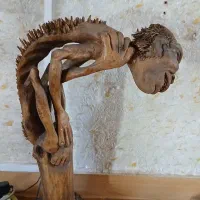 مجسمه چوبی کاراکتر گالم در ارباب حلقه ها|مجسمه، تندیس، ماکت|کرج, شهرک اوج|دیوار