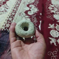 سنگ سوراخ دار قدیمی