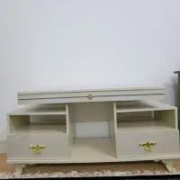 میز تلویزیون mdf  در حد نو بدون خط وخش