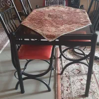 میز غذا خوری فلزی