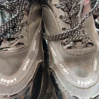 لباس|کفش و لباس بچه|باسمنج, |دیوار