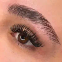 نیروی مژه کار مجرب سالن پرمشتری