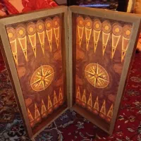 تعدادی بازی ۲ نفره و چند نفره و مهره شطرنج