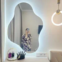 آینه دنیزماهان|آینه|ایلام, |دیوار