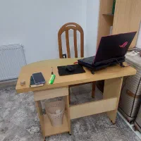 میز مطالعه و کمد و صندلی چوبی