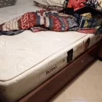تخت دونفره سالم