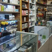 فروش دکور و واگذاری مغازه موبایل فروشی|فروشگاه و مغازه|چغادک, |دیوار
