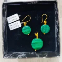 گوشواره و‌‌ پلاک طلا