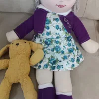 چندعددعروسک ودایناسور|اسباب‌‌بازی|بابل, |دیوار