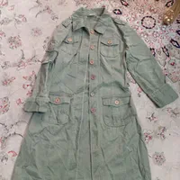 مانتو و  کاپشن|لباس|پیشوا, |دیوار