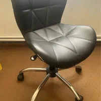 صندلی تابوره آرایشگاهی مدل صدفی