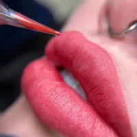 مدل رایگان شیدینگ لب و اصلاح ابرو