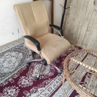 صندلی|مبلمان اداری|قدس, شهر‌قدس|دیوار