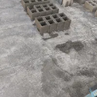 استخدام کارگر بلوک زن ماهر