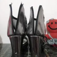 کفش مجلسی|کیف، کفش، کمربند|باسمنج, |دیوار