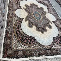 فرش بادوام . نویا  در رنگ‌بندی و طراحی مختلف