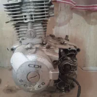 یه یک انجین موتور هندا