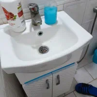 آیینه و روشویی