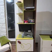 تخت و کمد