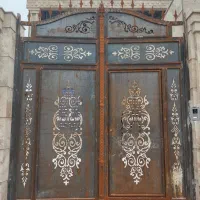 رنگ آمیزی دروپنجره فلزی نقاشی ساختمان ودرهای آهنی|خدمات پیشه و مهارت|کرمان, |دیوار